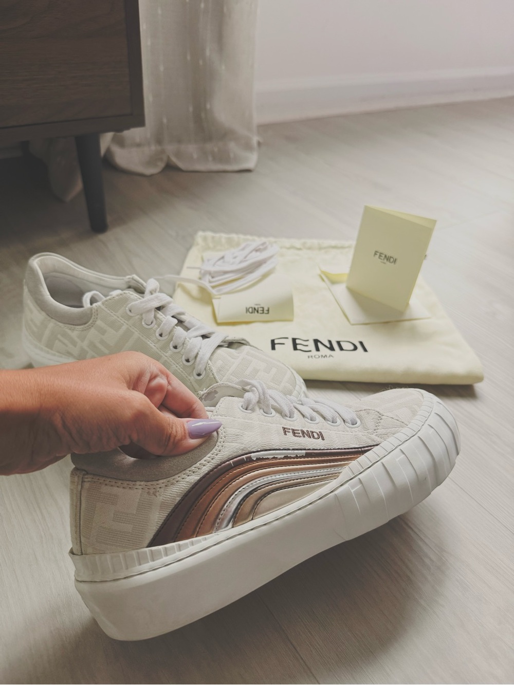 Fendi Women's Cream and Brown Low-Top Platform Sneakers